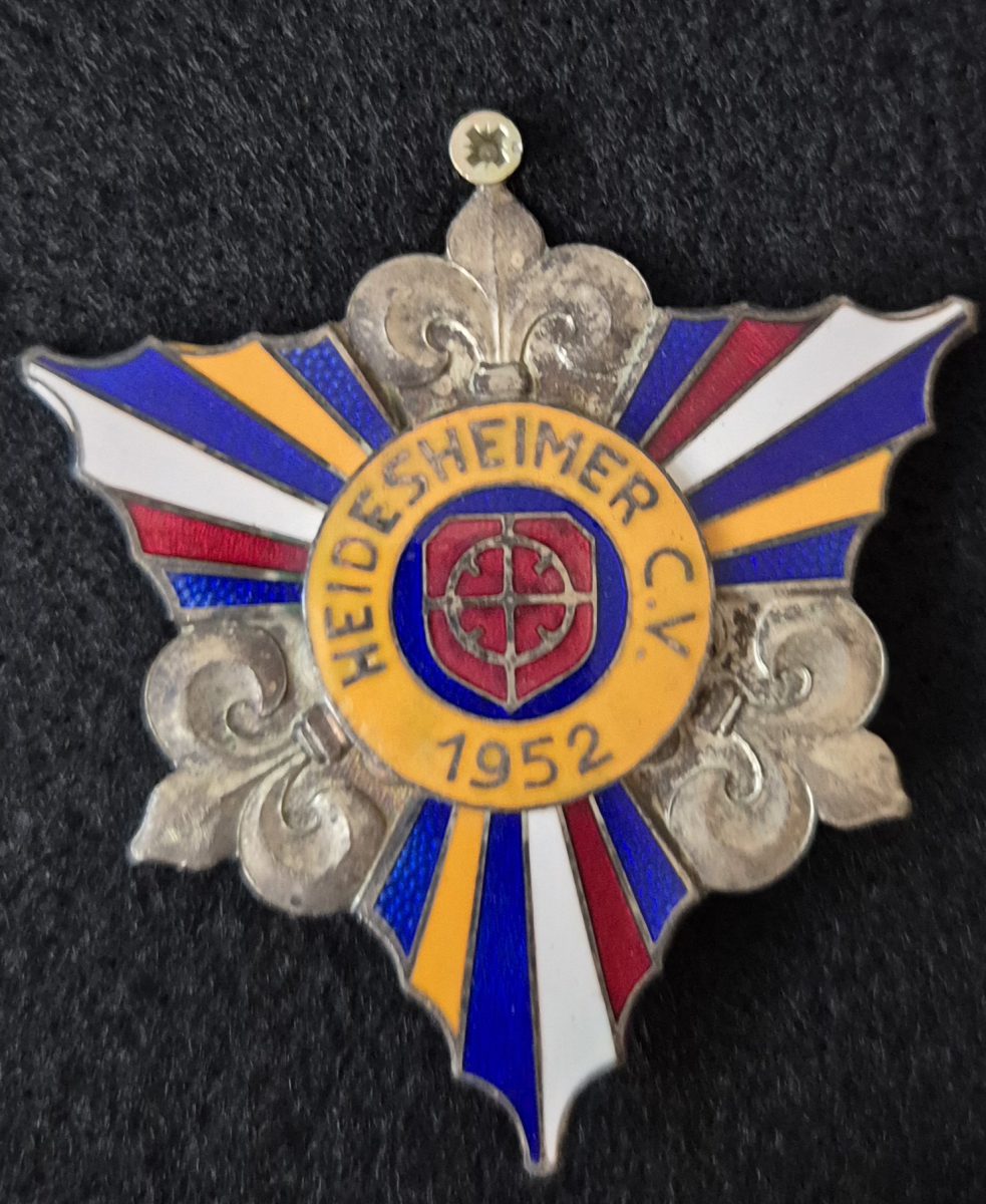 HCV Orden 1952
