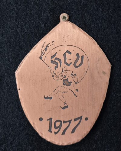 HCV Orden 1977. Gerd Eberts entwirft seinen 1. Orden für den Verein. 