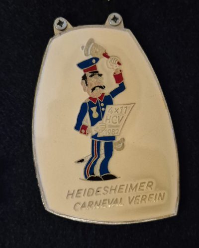 HCV Orden 1982
