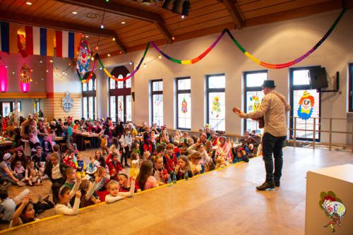 Kindermaskenball-2024-27